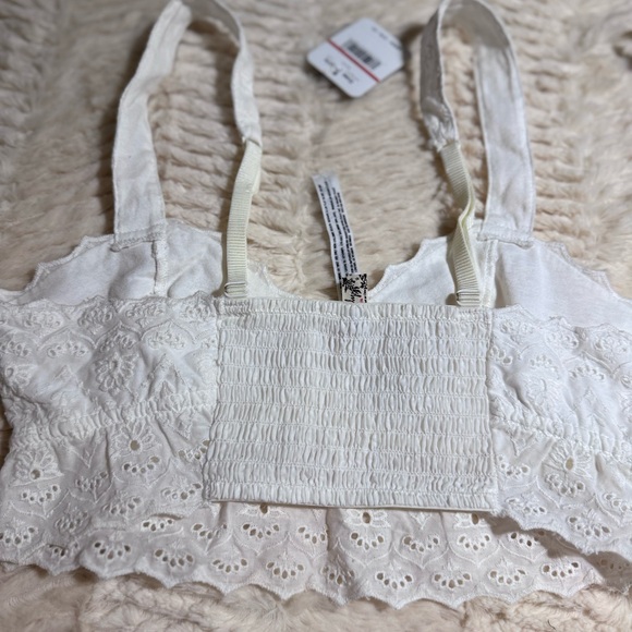 Free People NWT  White Eyelet Lace Bralette - Picture 3 of 5